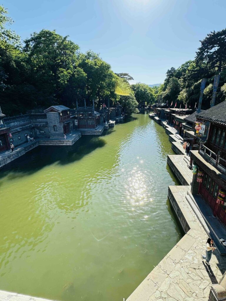 First view of canals and houses inside the Summer Palace